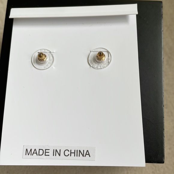 BaubleBar Jewelry Nwt Baublebar Lobster Earrings Poshmark